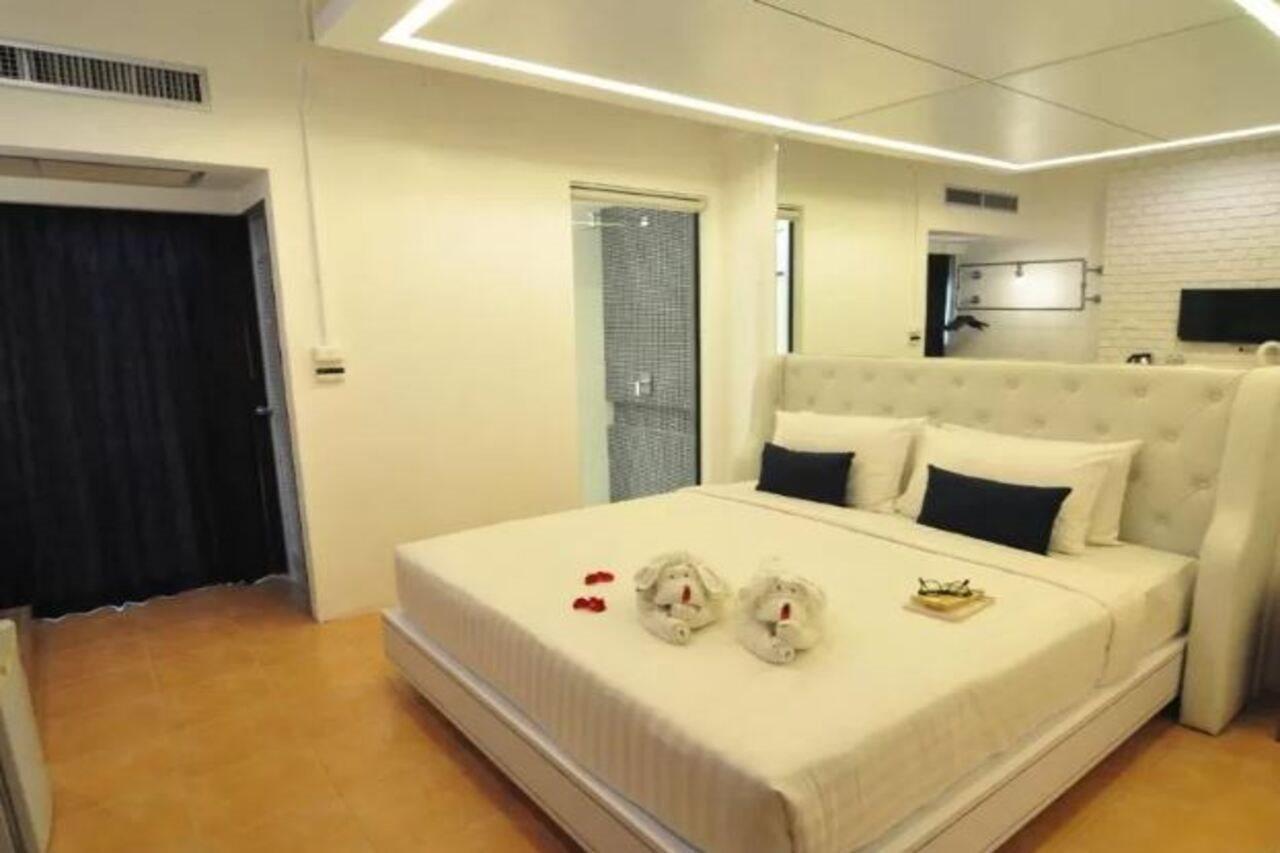 Forty Winks Phuket Hotel Patong Exterior foto